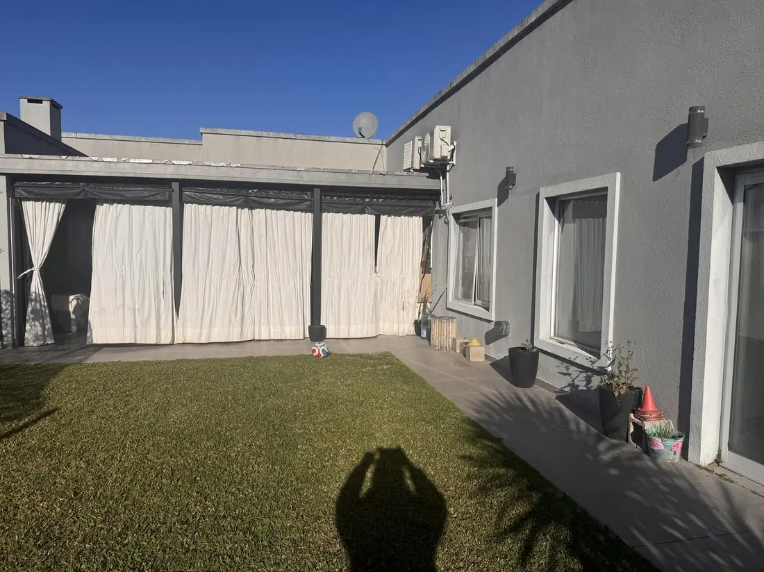 Casa amoblada con pileta en alquiler en Don Joaquín, Canning, foto 2